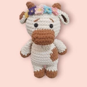 Vaquita amigurumi tejida a mano