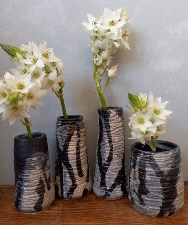 Florero Pequeño Cerámica Artesanal - Pieza Única de SC CERAMICAS Y ARTE ABSTRACTO - Imagen 2