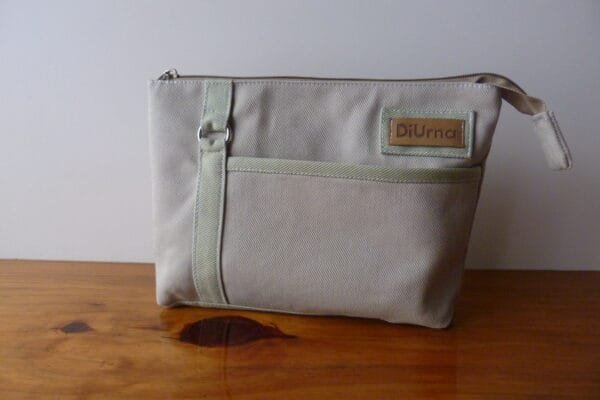 NECESER "PETIT "ECOLOGICO DiUrna beige y verde claro