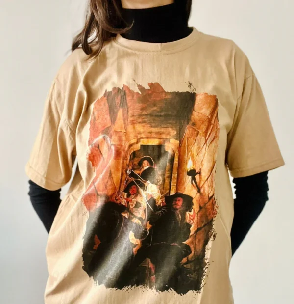 Remera los 3 Mosqueteros- Talle M - Beige.