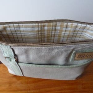 NECESER "PETIT "ECOLOGICO DiUrna beige y verde