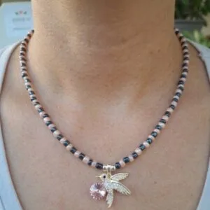Collar colibrí rosa