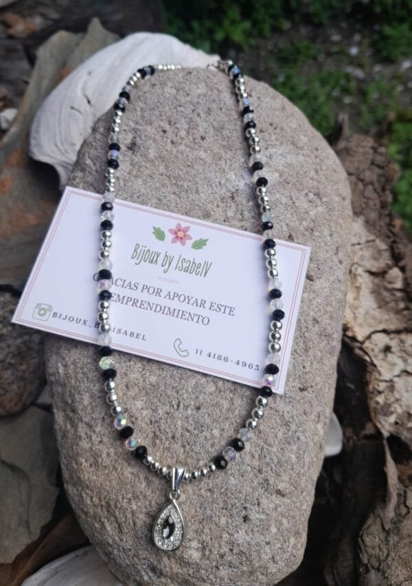 Collar gota negro y strass