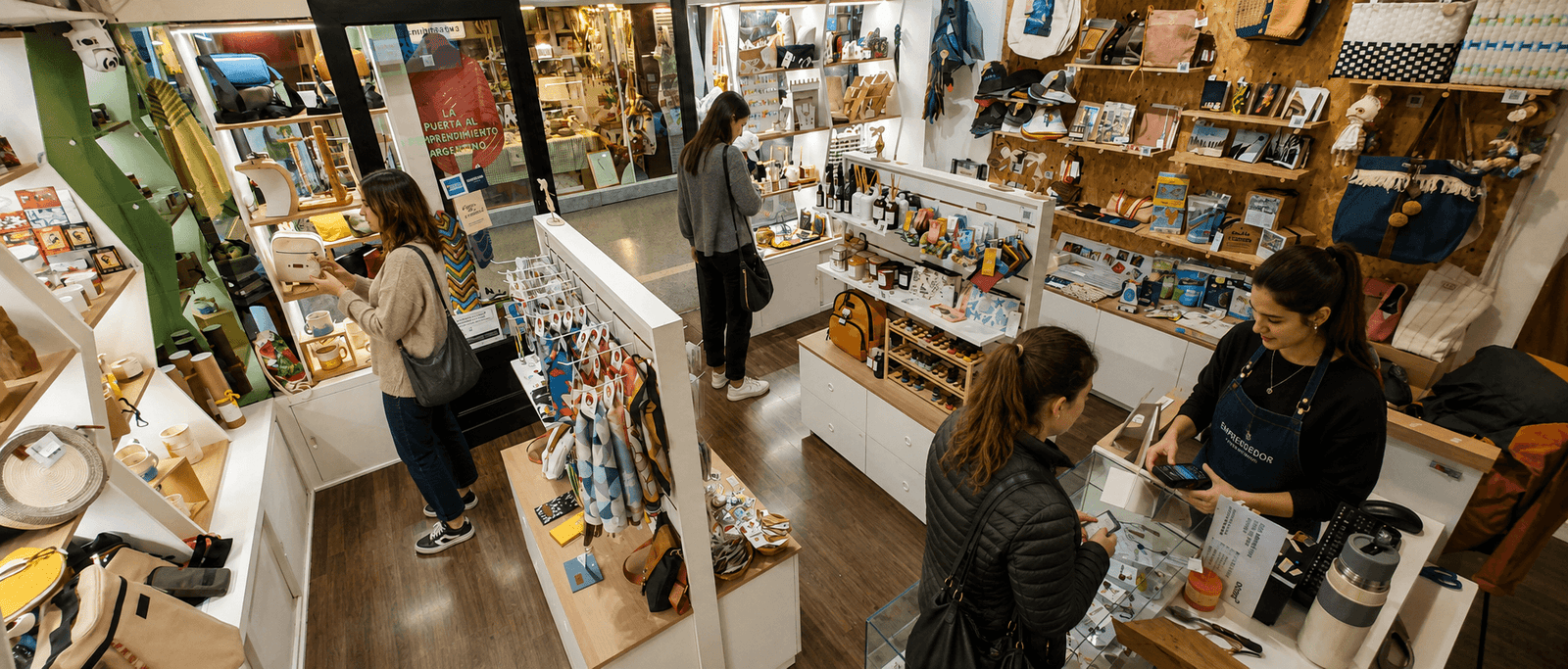 Productos exhibidos dentro de Emprendedoor