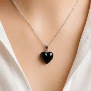 Dije corazón negro