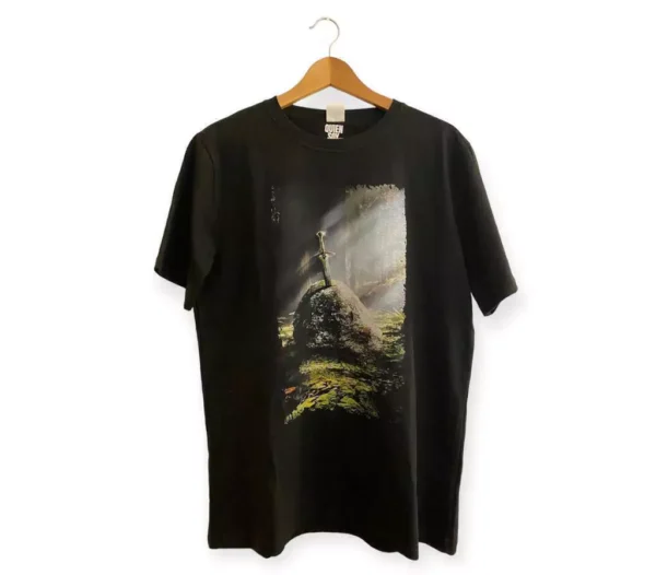 REMERA EXCALIBUR - TALLE L - NEGRO