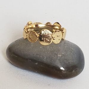 Anillo colección «Rocks» enchapado en oro