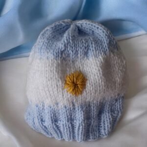 Gorro bandera argentina tejido a mano en 100% acrílico