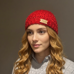 Gorro tejido a crochet rojo en lana Nevilan