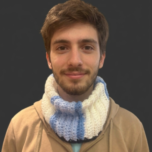 Cuello tejido a mano con los colores de la Selección argentina.