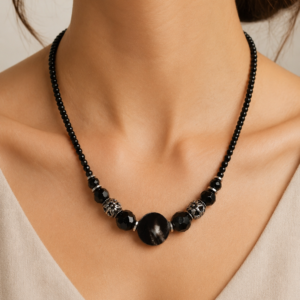 Collar asta, cristal negro, fundición y hematite