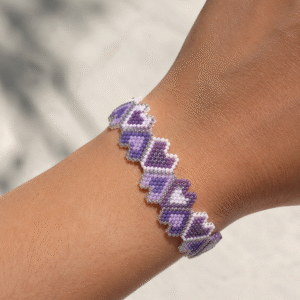 PULSERA CORAZONES VIBRANTES- VIOLETAS