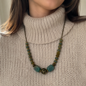 Collar Bolón hilo bronce y jaspe verde