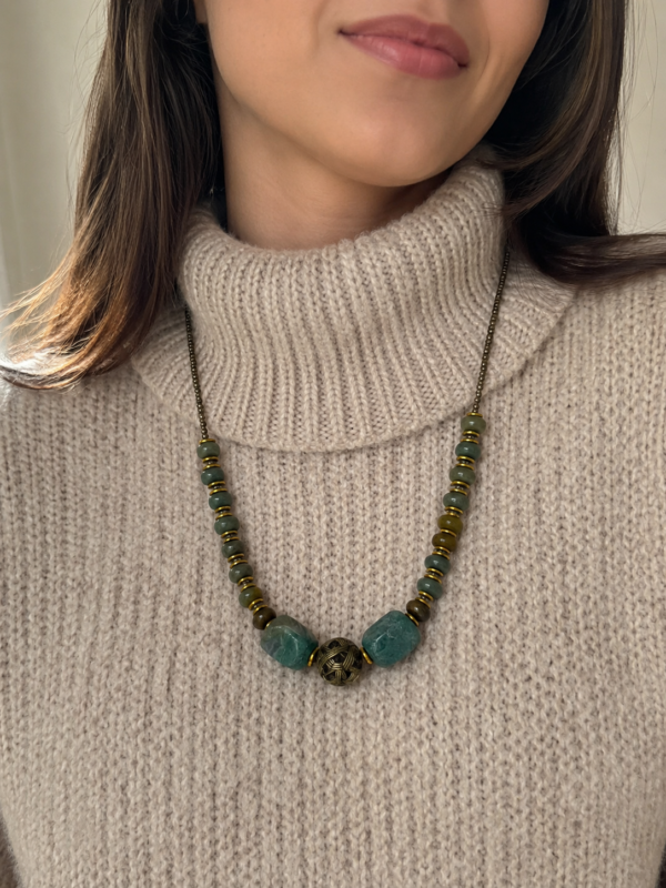 Collar Bolón hilo bronce y jaspe verde