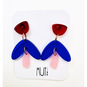 Aros Krila XL en rojo translúcido, azul translúcido y rosa con diseño contemporáneo en acrílico
