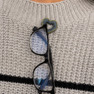 Prendedor porta-lentes Cuore gris