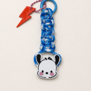 charm Pochacco azul trenzado a mano con detalle impreso en 3D