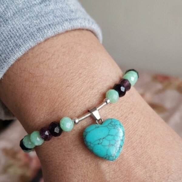 Pulsera cristales verde con corazon