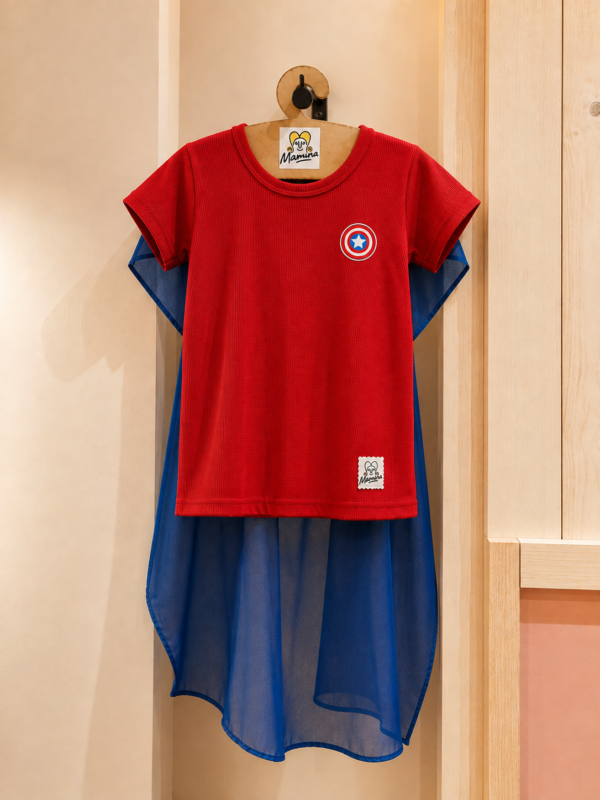 Remera roja con capa Capitán América Talle 12