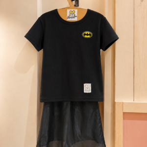 remera Batman talle 6 negra con capa