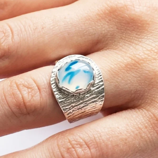 Anillo "Julieta Agatha" - Plata texturada y piedra ágata