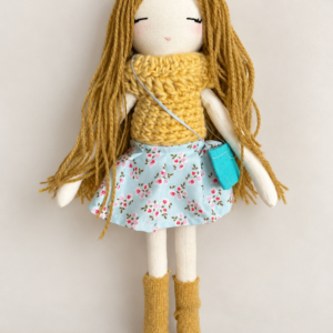 Muñeca de tela