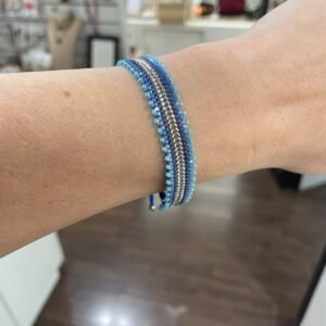 Pulsera espiga azul artesanal hecha con mostacillas Miyuki